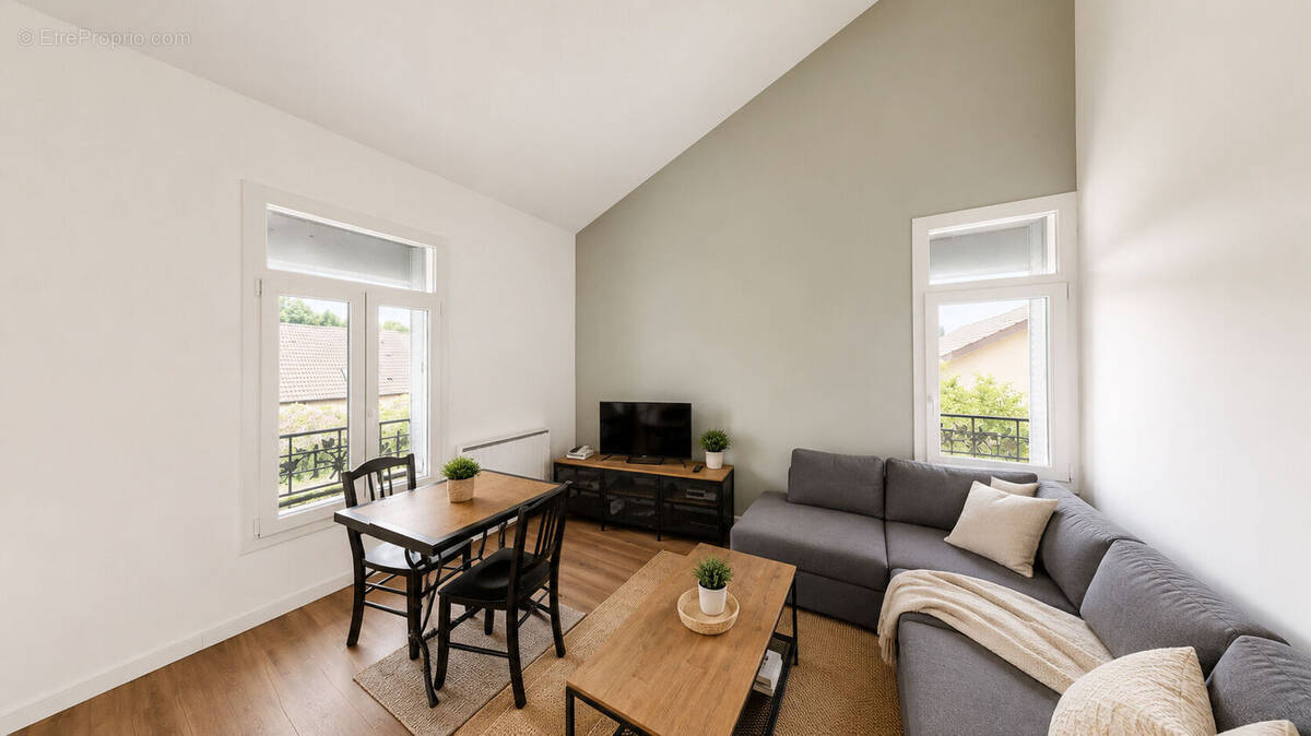 Appartement à MONTRY
