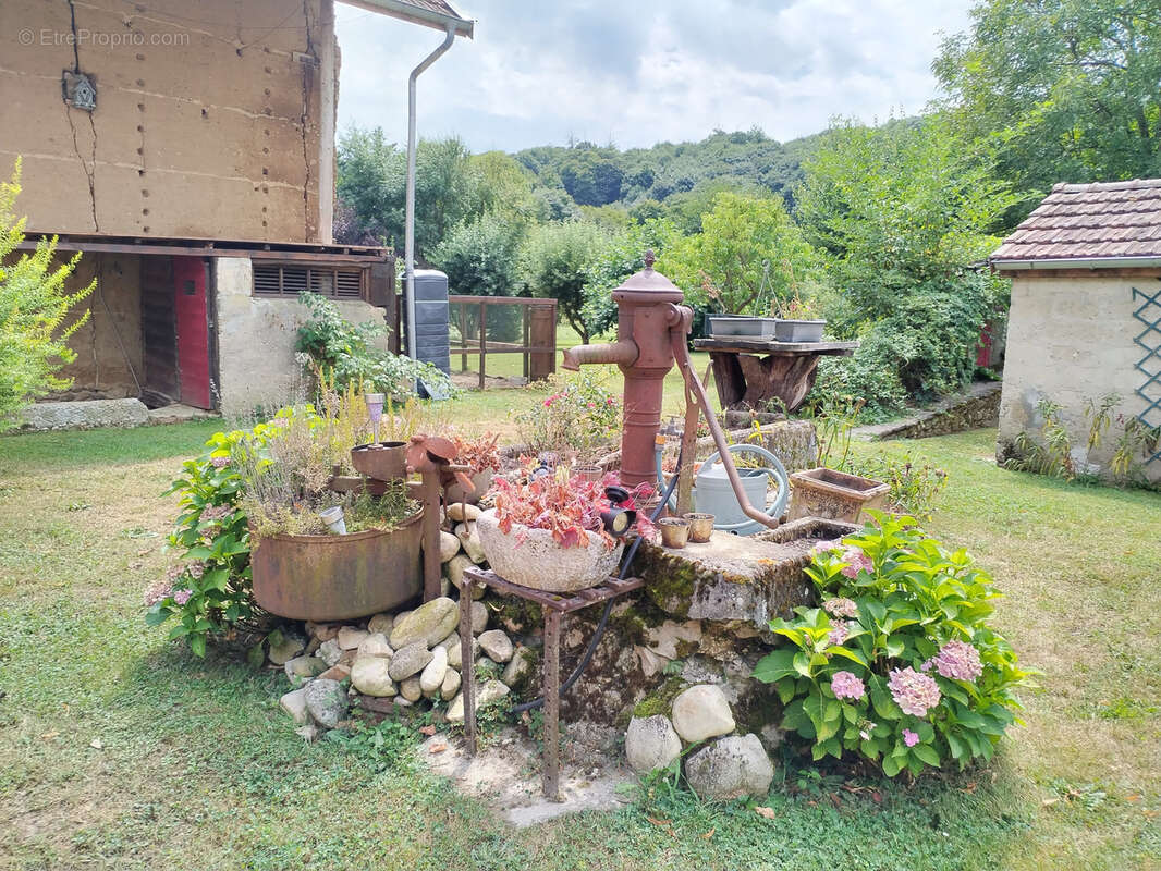 Maison à LA BATIE-DIVISIN