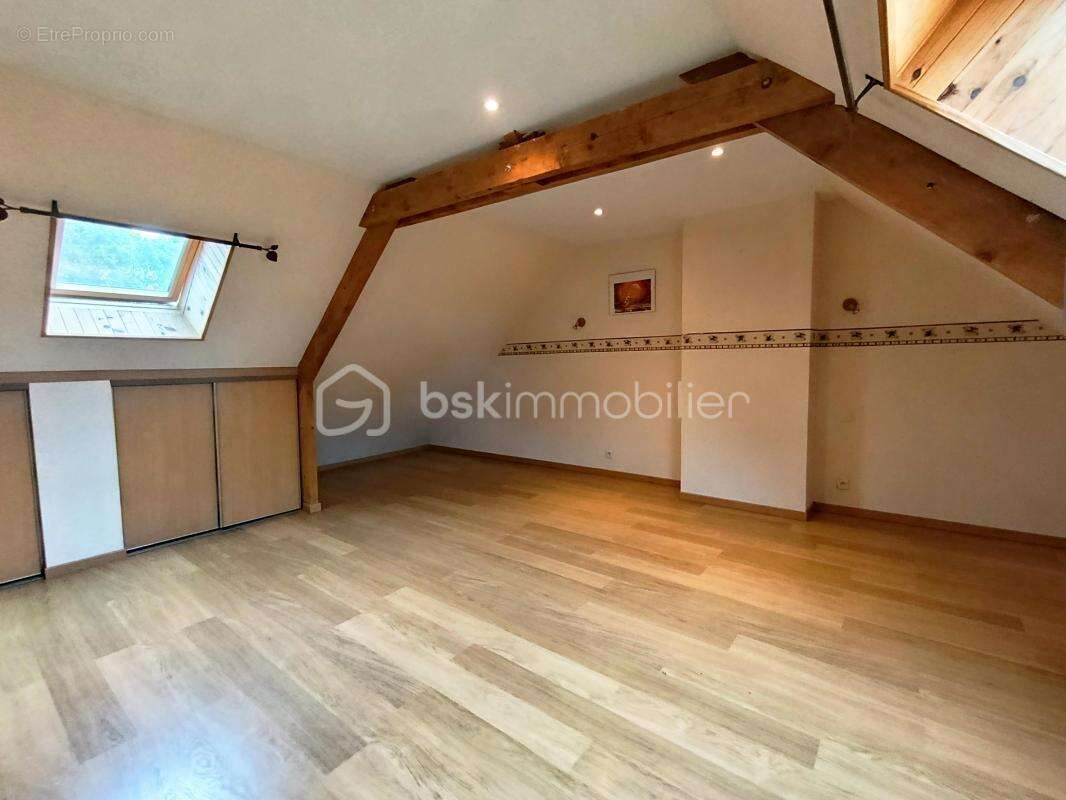 Maison familiale de 207 m² sur 7 120 m² de terrain – Calme absolu à Mandeville En Bessin - photo 13