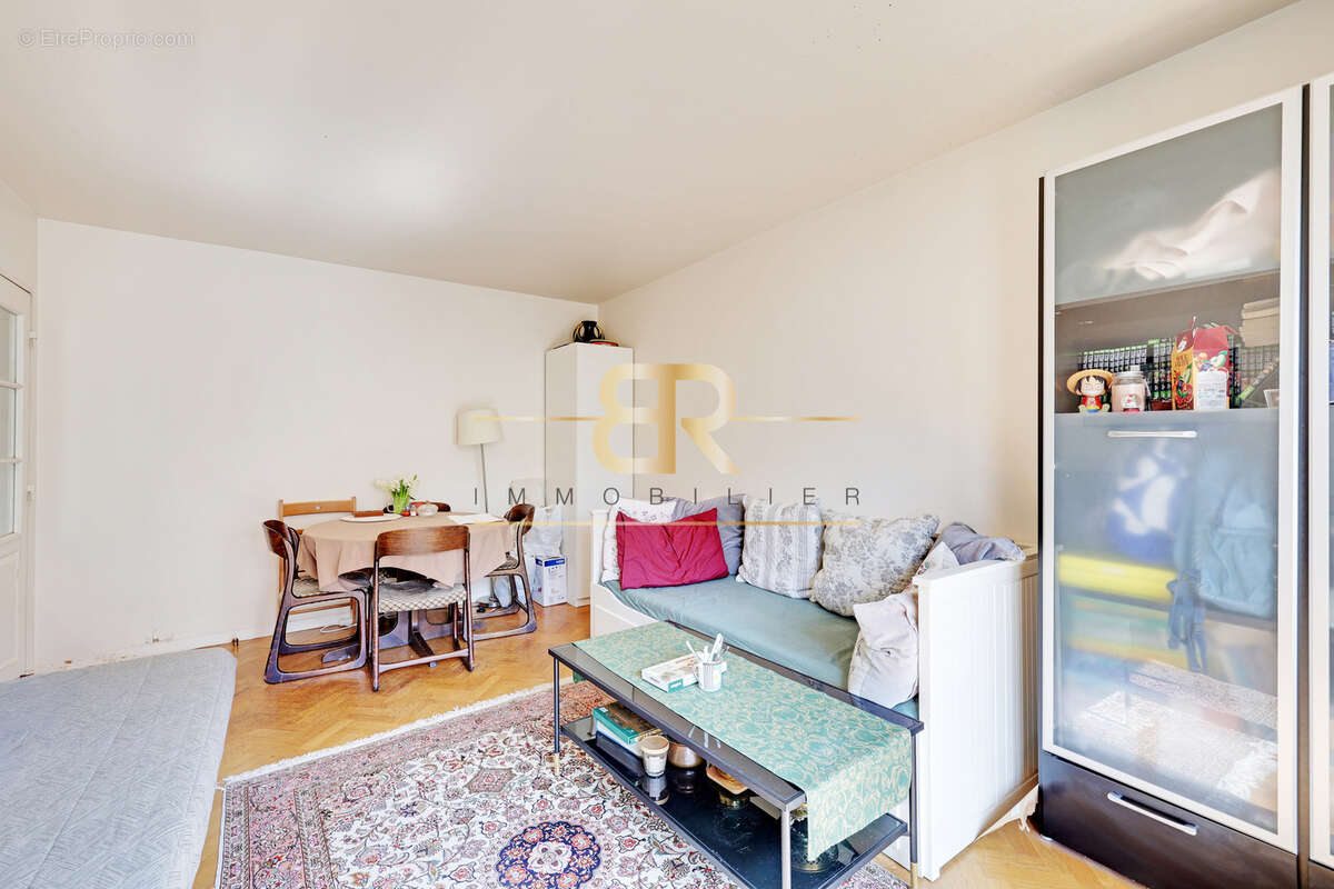 Appartement à MAISONS-ALFORT