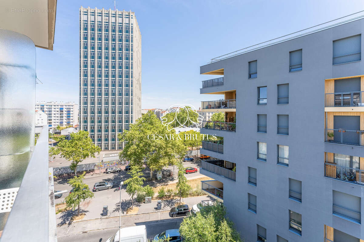Appartement 32 m² à Lyon-8e  - photo 2