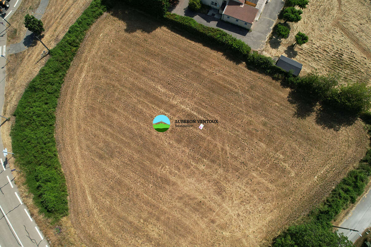 Terrain à SAINT-CHRISTOL