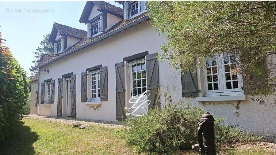 Maison à AIGNE
