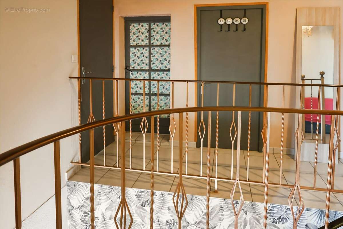 Maison à MOUZILLON