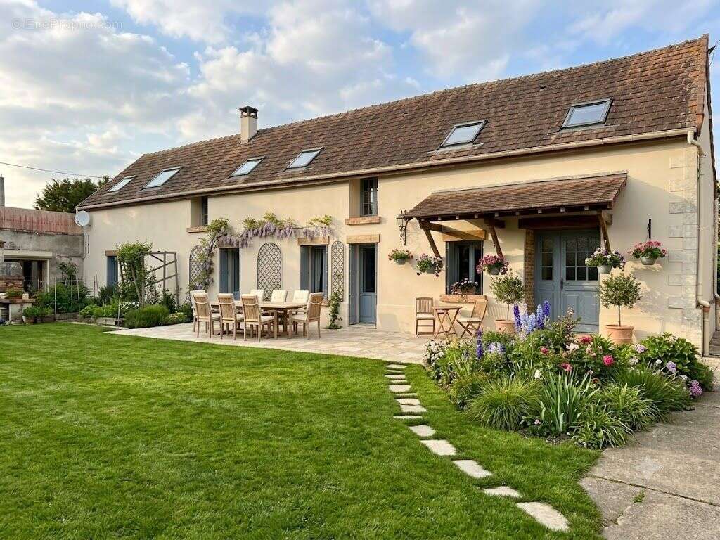 Maison à NEUILLY-EN-THELLE