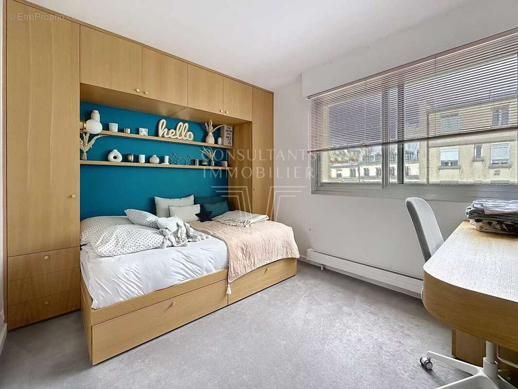 Appartement à PARIS-7E