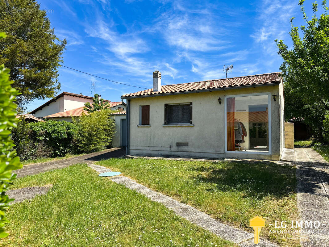 Maison à SEMUSSAC