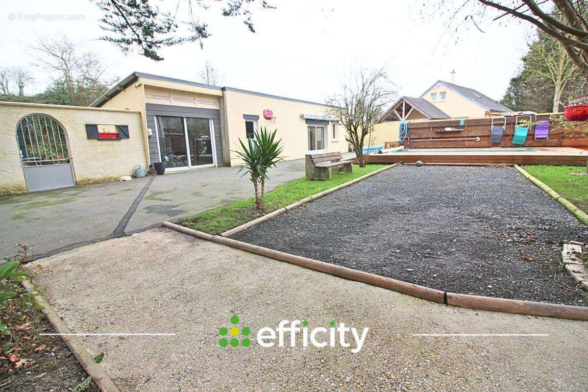 Maison à MEZIDON-CANON