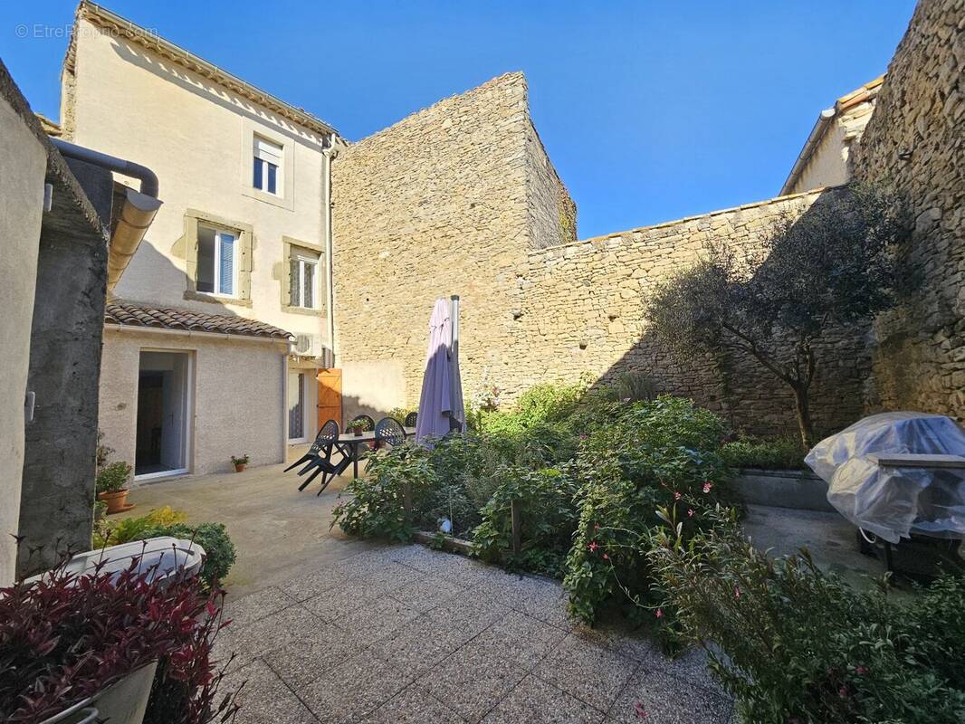 Maison à LAURE-MINERVOIS