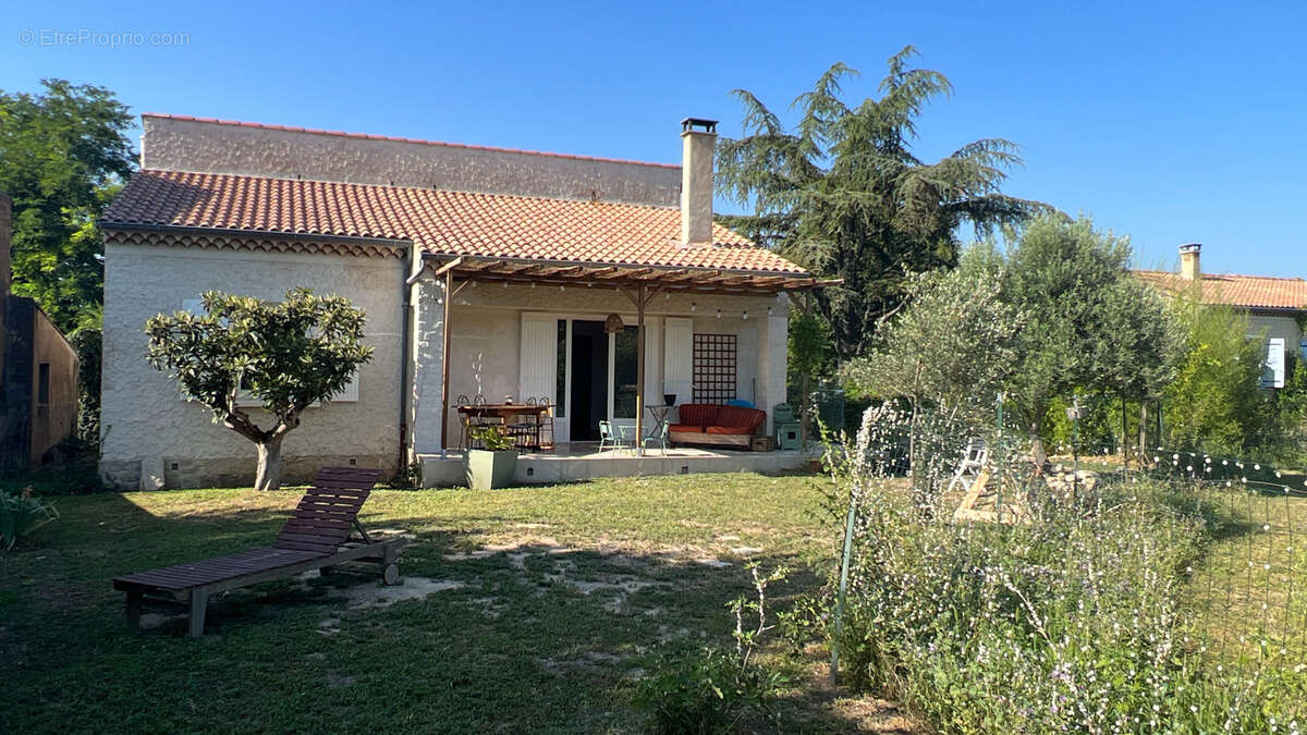 Maison à PERNES-LES-FONTAINES