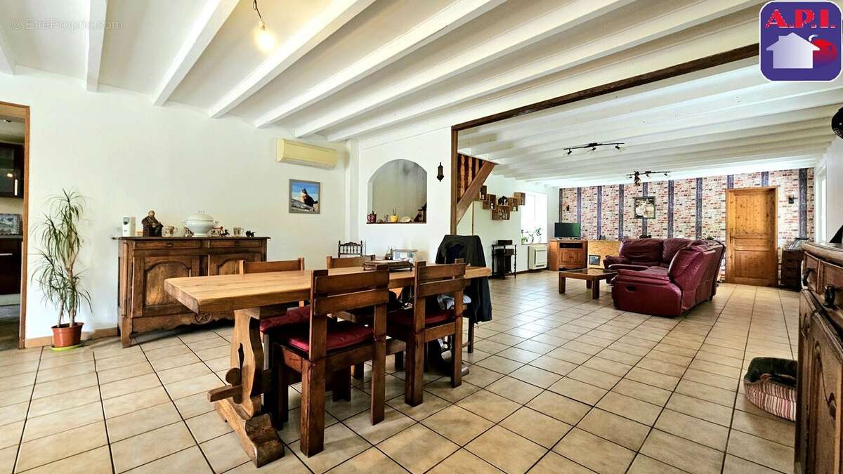Maison 212 m² à Bagneres-De-Luchon  - photo 3