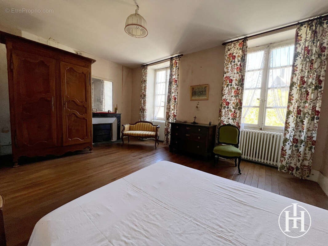 Maison à CERILLY