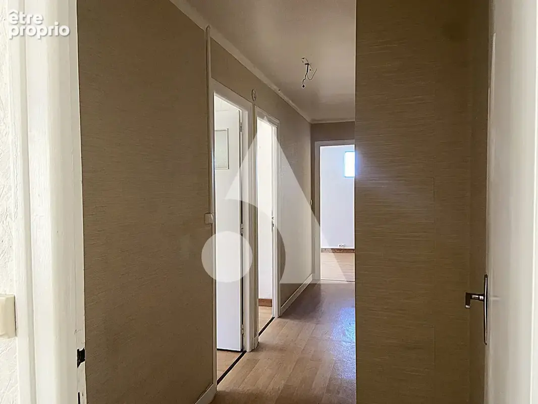 Appartement T4  centre ville - photo 9