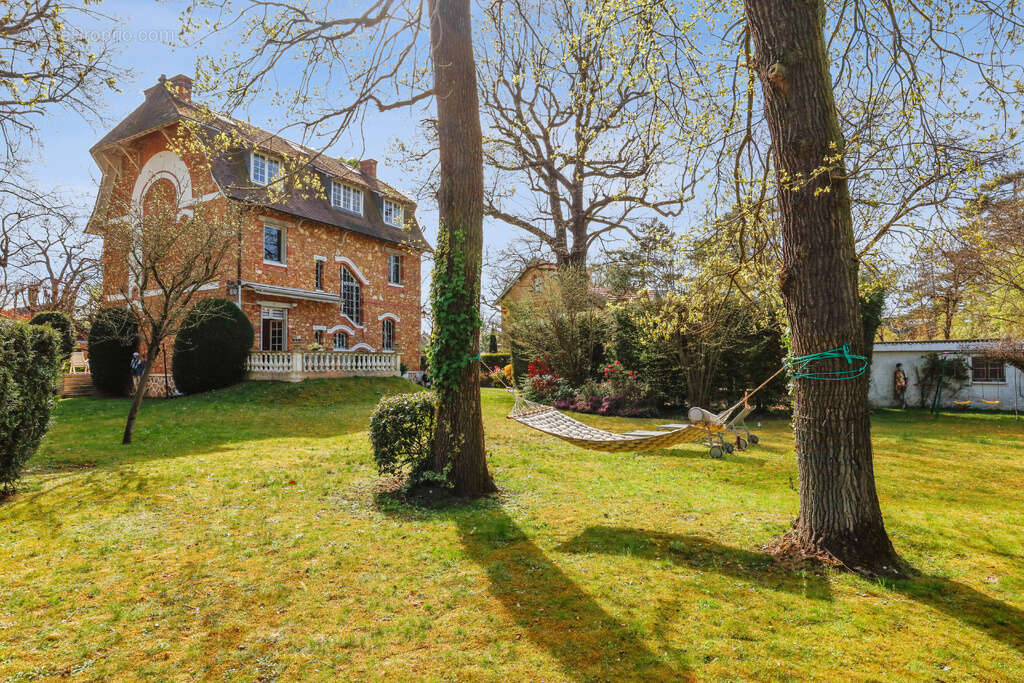 Maison à LE VESINET