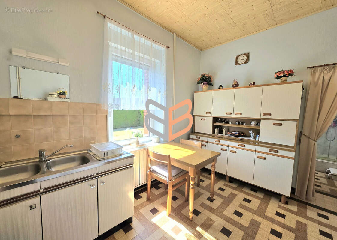 Maison 82 m² à Landres  - photo 2
