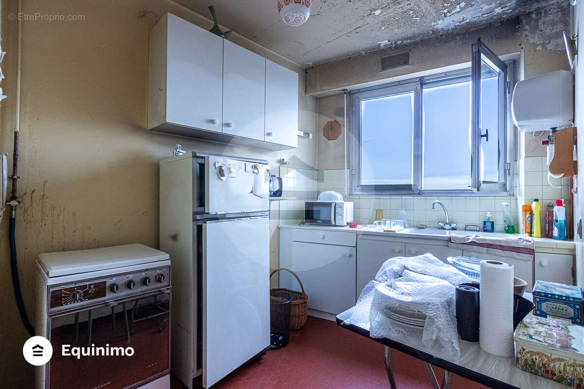 Appartement à PARIS-18E