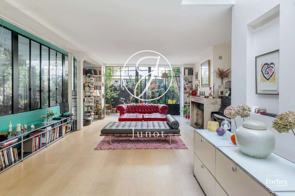 Maison à PARIS-17E