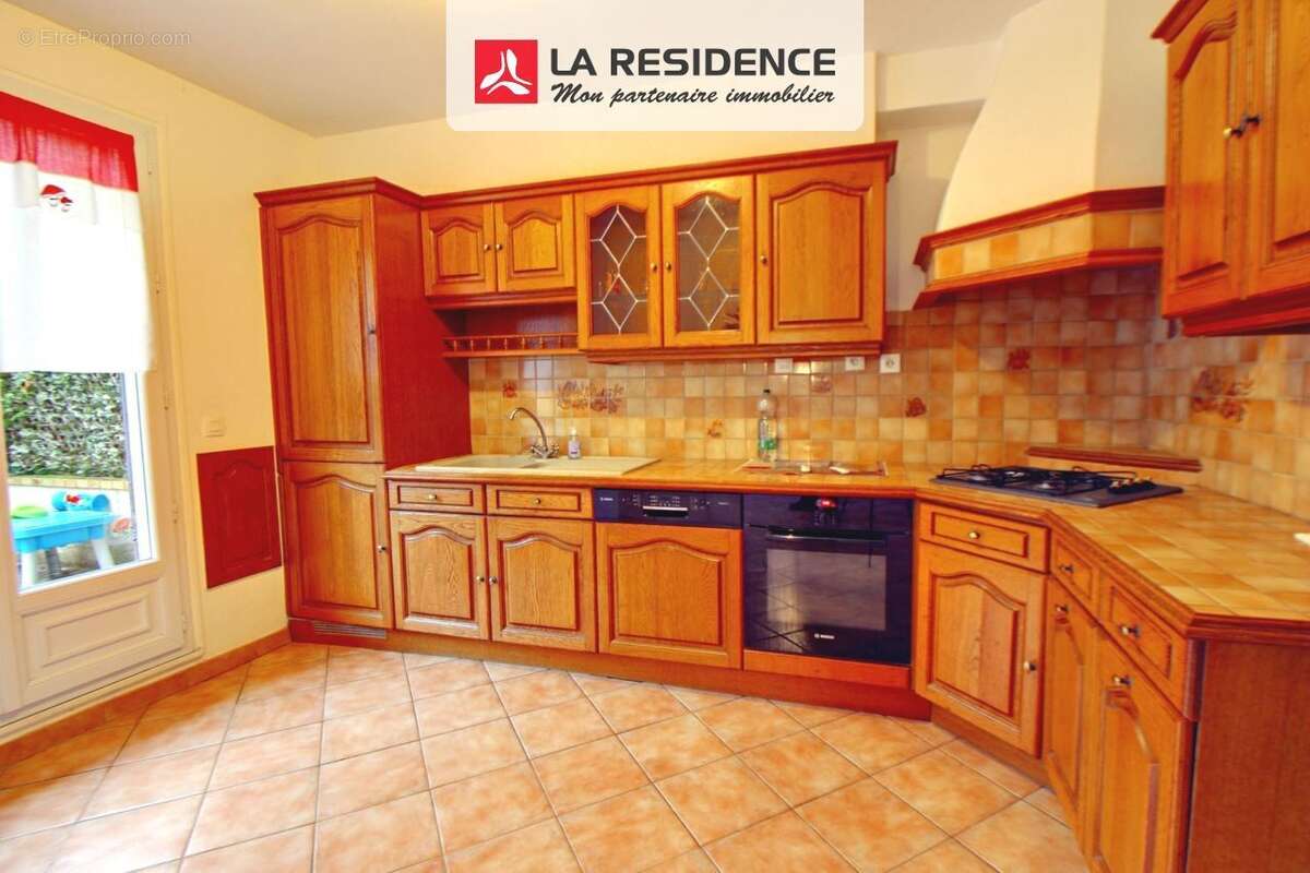 Maison 94 m² à Magnanville  - photo 2