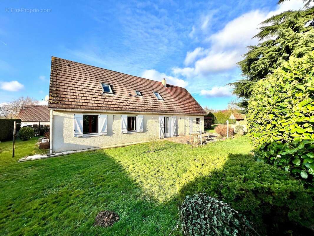 Maison 132 m² à Villers-Cotterets  - photo 2