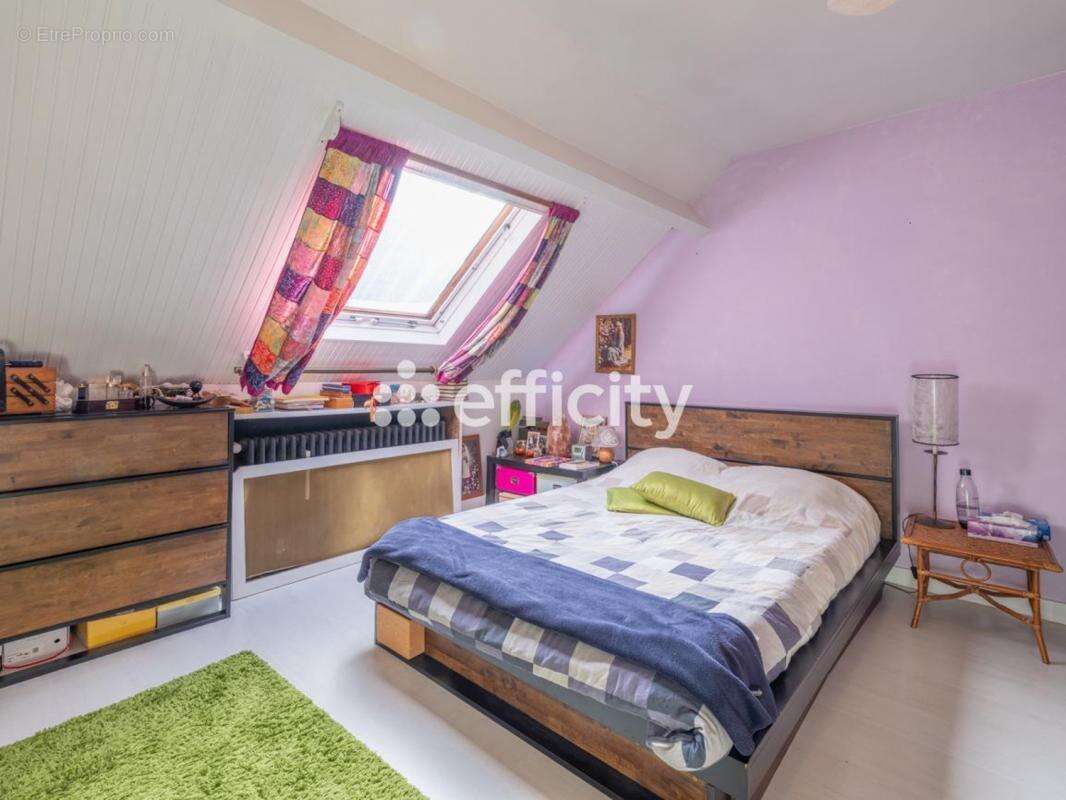 Maison à BRY-SUR-MARNE