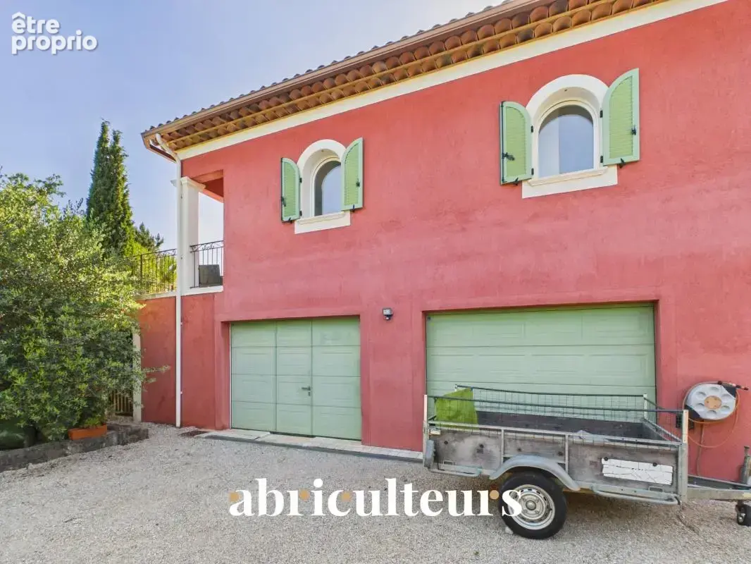 Élégante villa familiale de 250 m² en vente sur Montauroux (83440) - photo 20