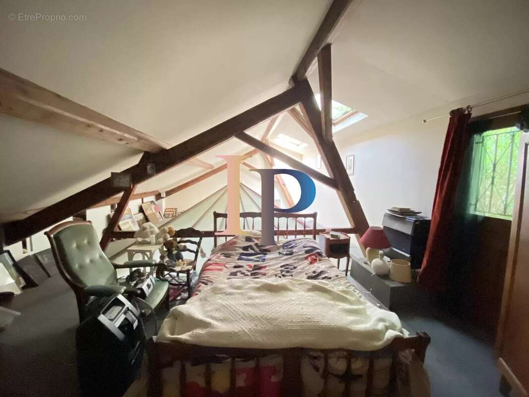 Maison à CHATEAUNEUF