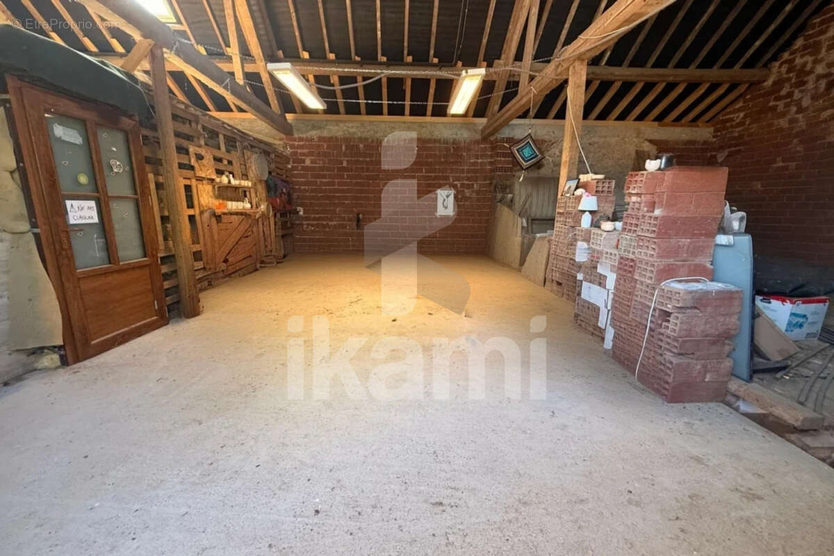 Maison en pierre 127 m2, annexes aménageables 250 m2 , garages, atelier sur terrain clos et arboré de 4 000m2 - photo 18