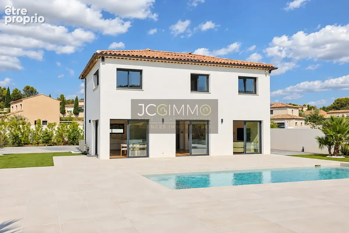 Photo Maison à La Crau au prix de 999 000€