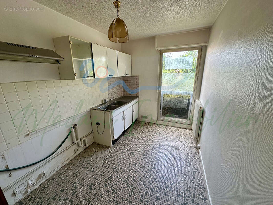 Appartement à FRENEUSE