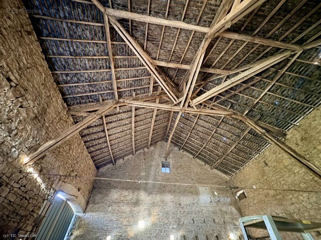 Maison à VERTEUIL-SUR-CHARENTE