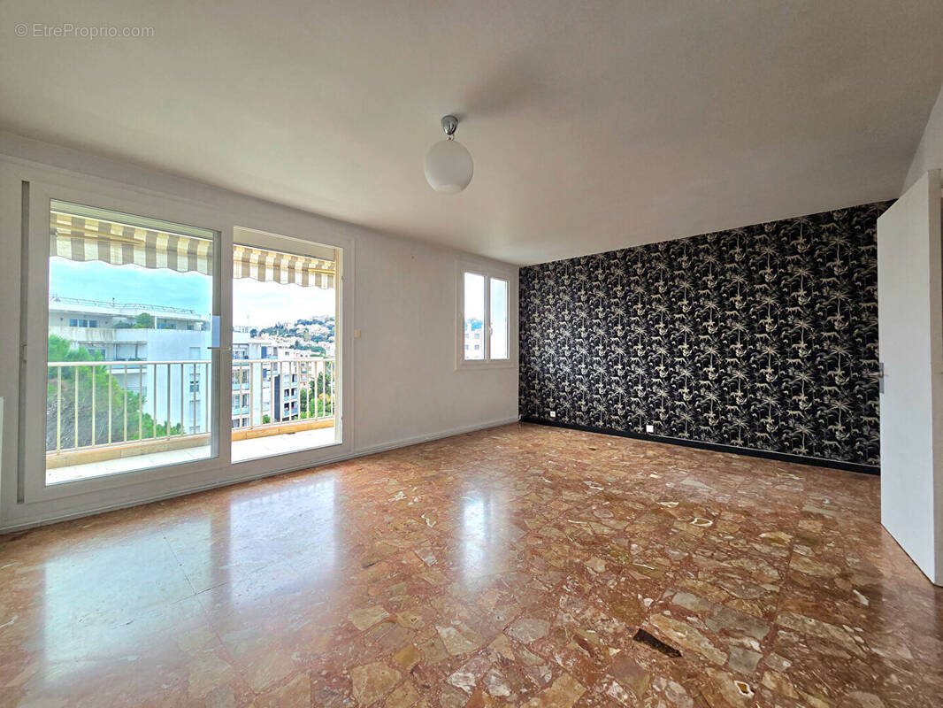 Appartement à SAINT-RAPHAEL