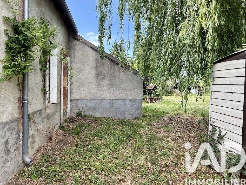 Maison 62 m² à Saulzais-Le-Potier  - photo 6