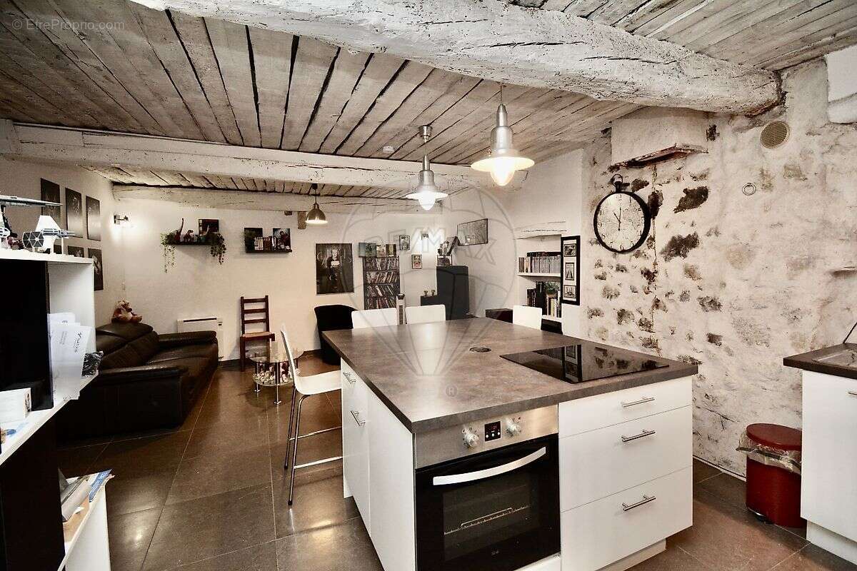 Maison à MONTAUROUX