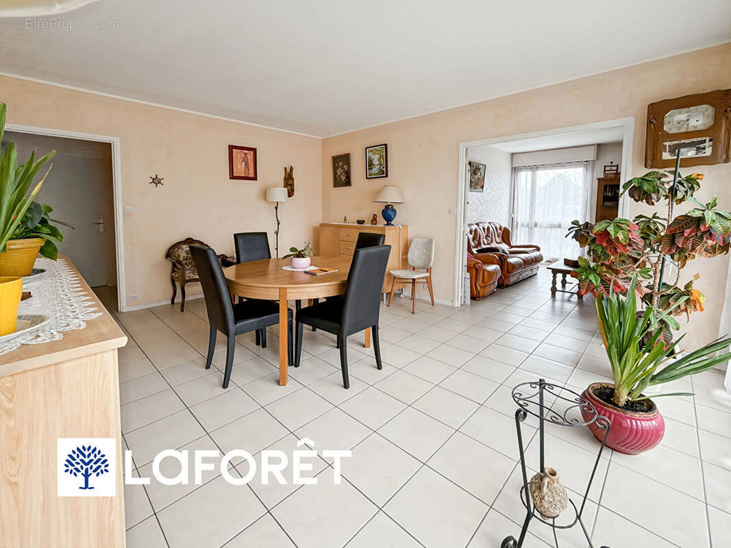 Appartement à RIS-ORANGIS