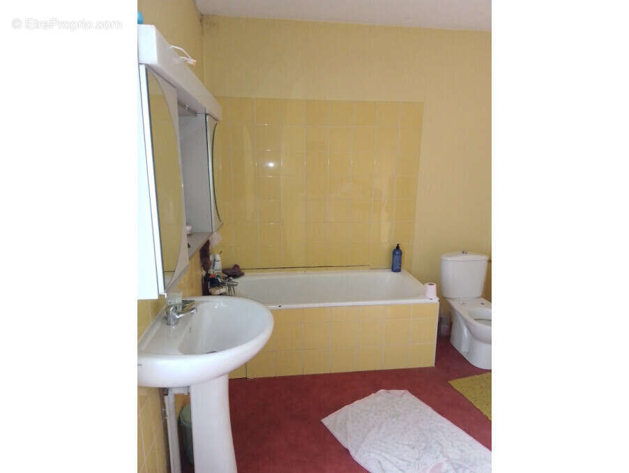 Appartement à JALIGNY-SUR-BESBRE