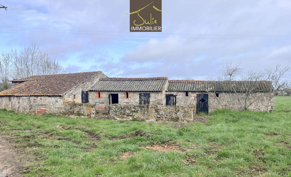 Maison à NUEIL-LES-AUBIERS