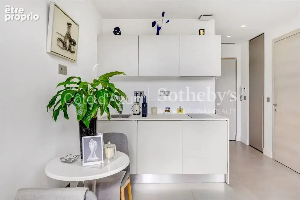 Nice centre, appartement une chambre avec balcon proche des commerces et de la mer - photo 4