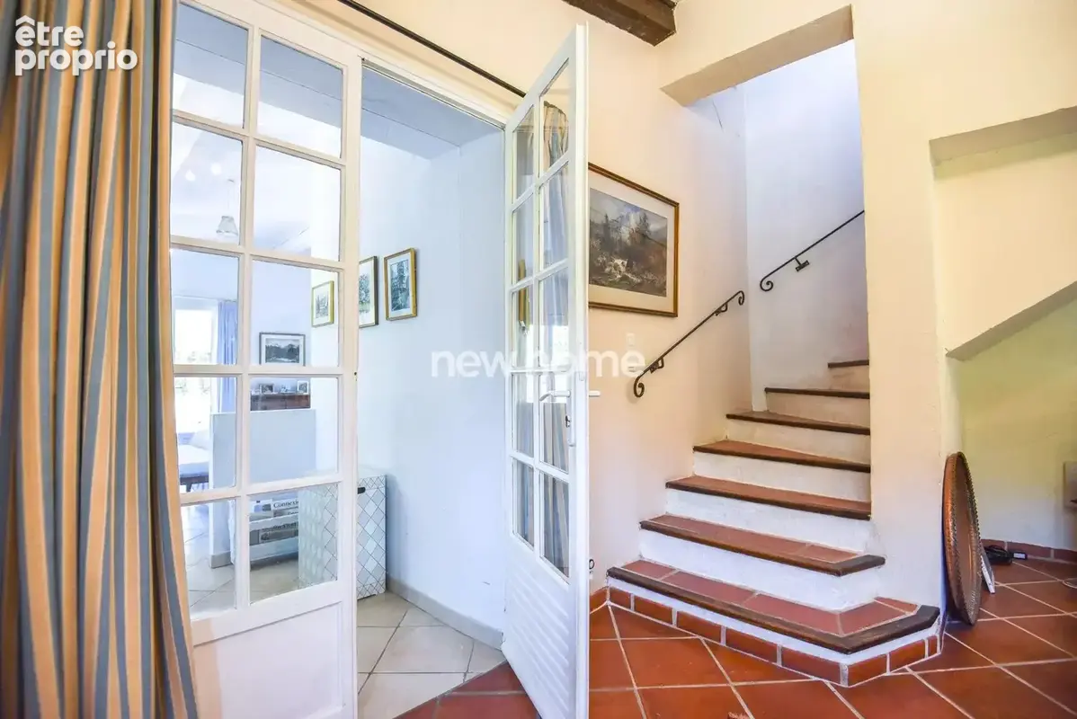 Maison 4 chambres au clame sur un beau terrain arboré - photo 16