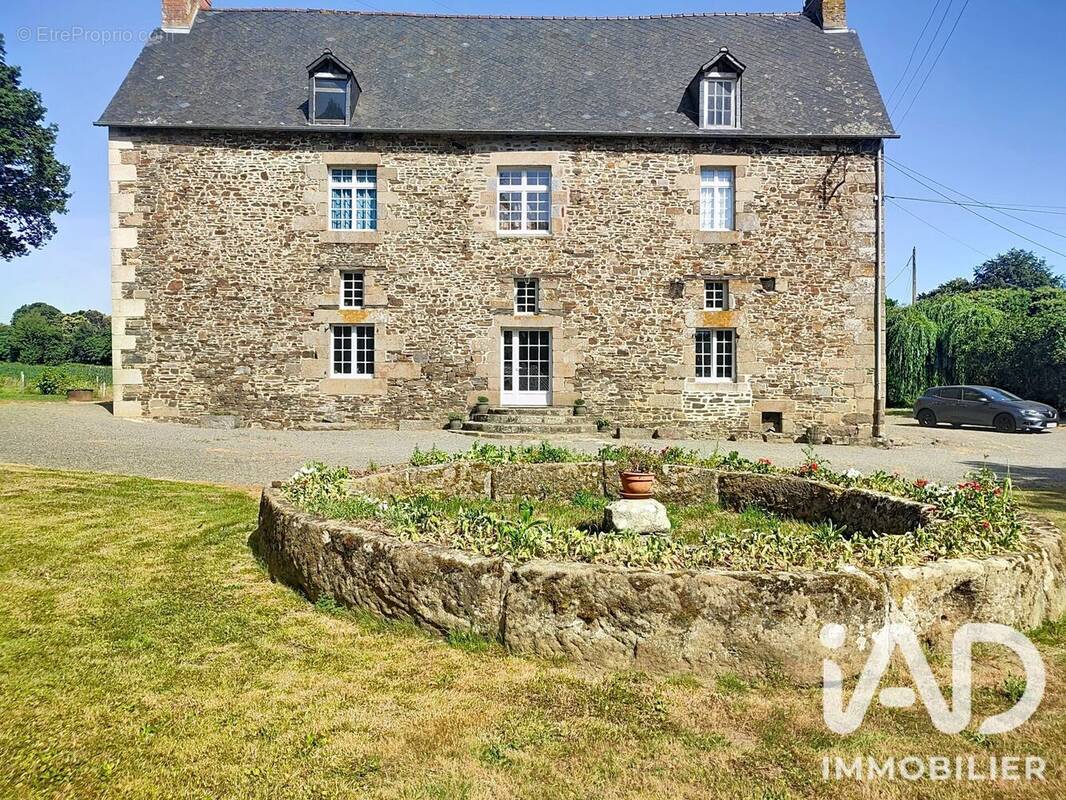 Photo 1 - Maison à DOL-DE-BRETAGNE