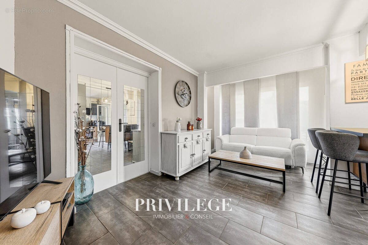 Appartement à LE CANNET