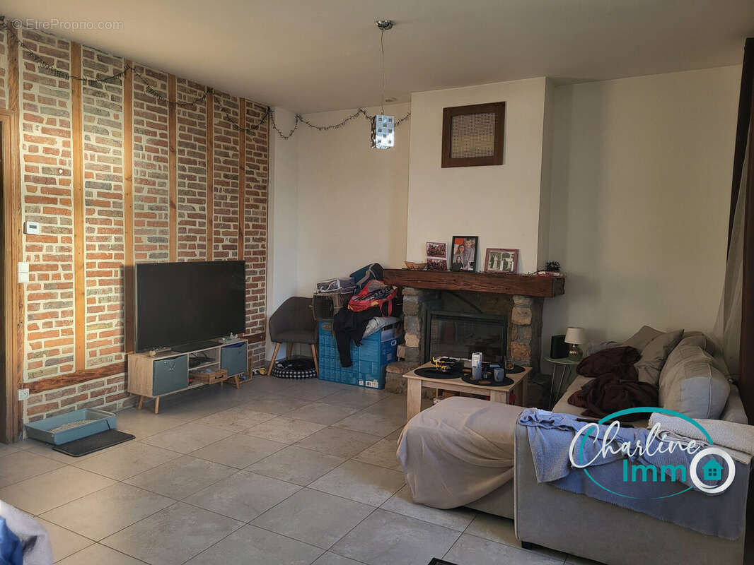 Maison à L&#039;ETOILE