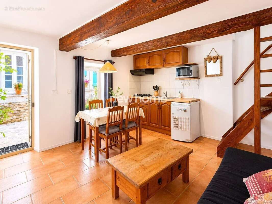 Authentique maison de village avec maison d'amis, patio et terrasse au cœur de La Garde-Freinet - photo 18
