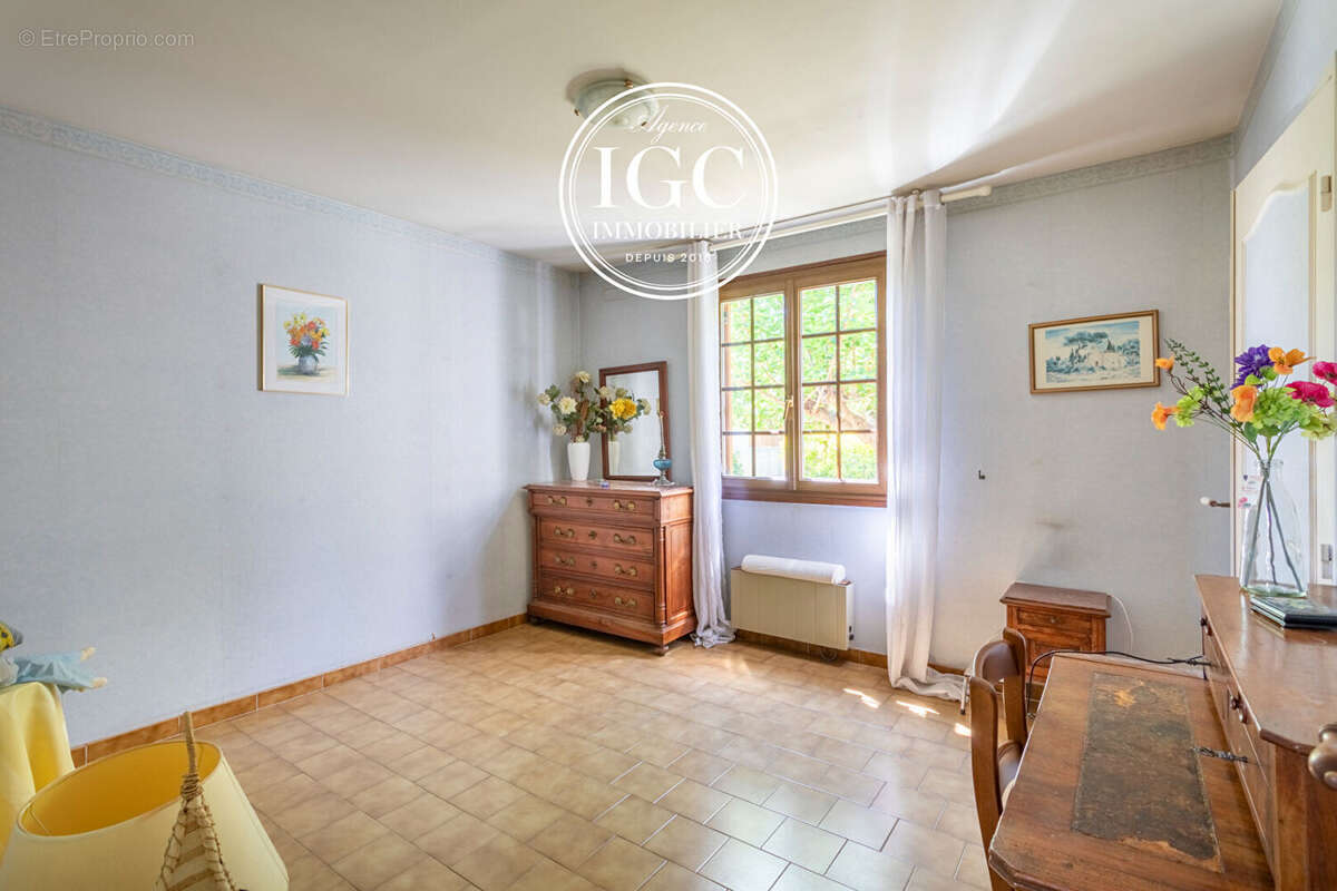 Maison à CHATEAUNEUF-LES-MARTIGUES