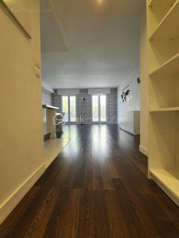 Appartement à EPINAY-SUR-ORGE