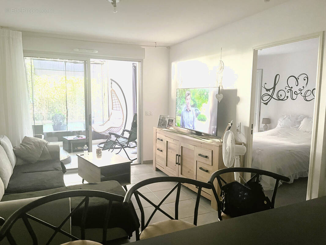 Appartement à SIX-FOURS-LES-PLAGES