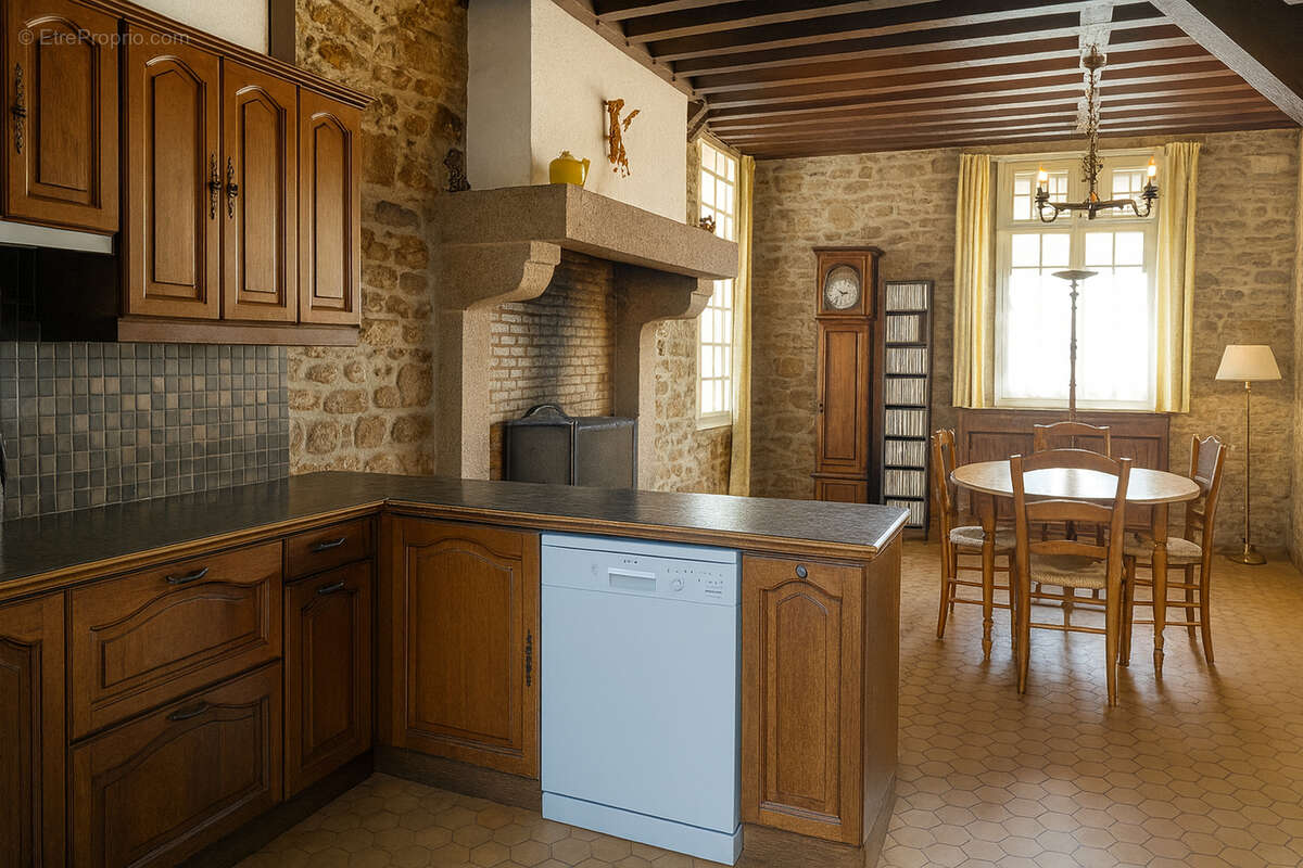 Maison à MAYENNE