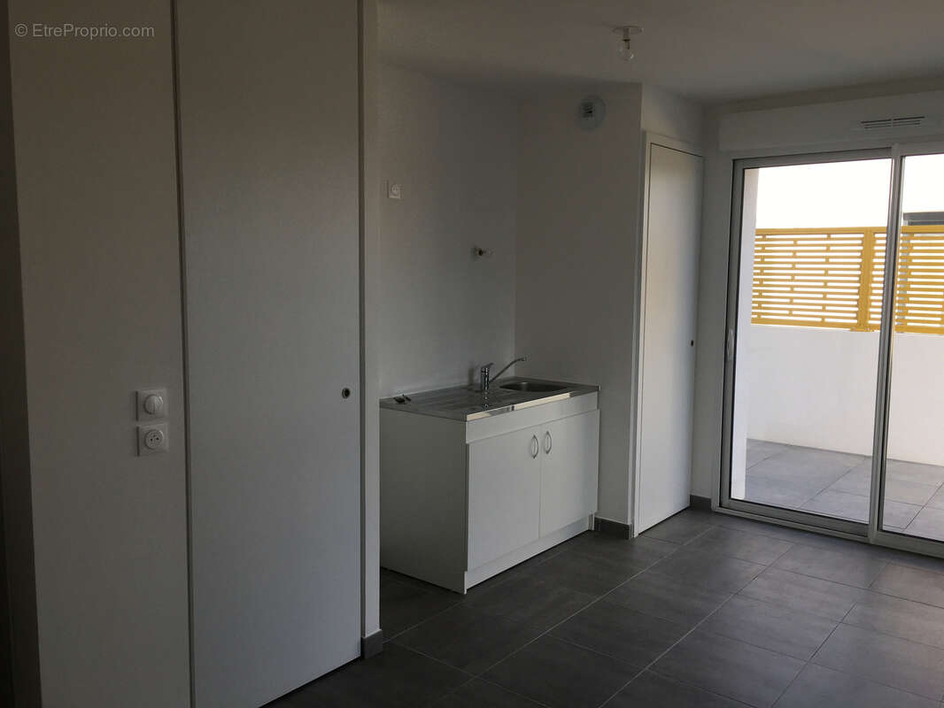 Appartement à MAUGUIO