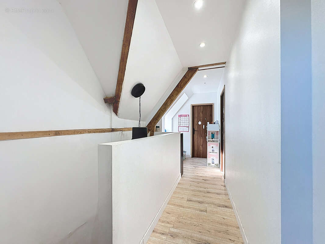 Maison à TASSIN-LA-DEMI-LUNE