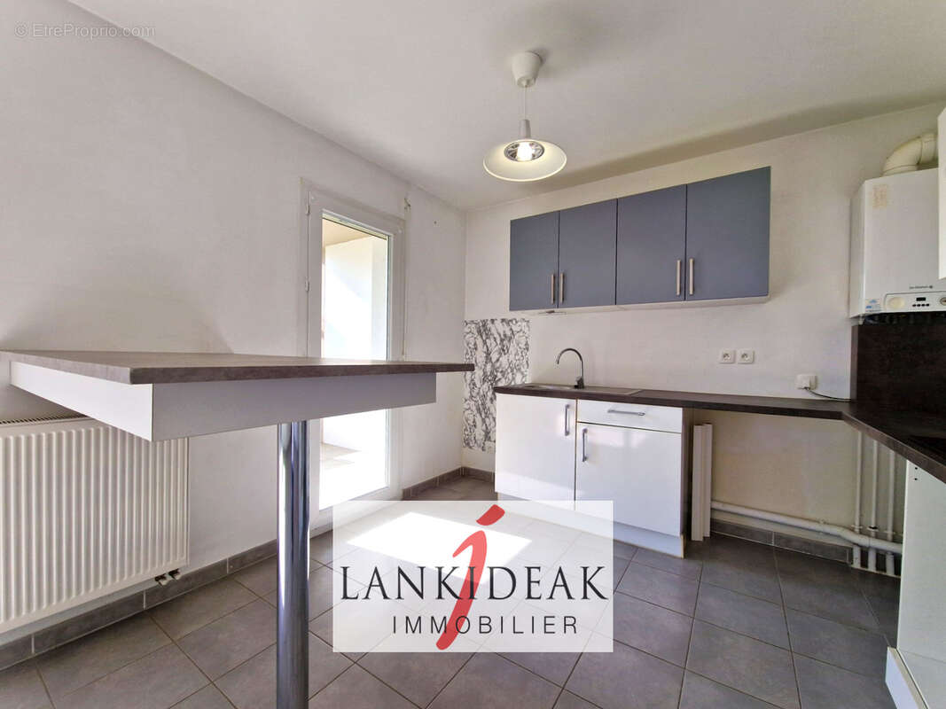 Appartement à USTARITZ