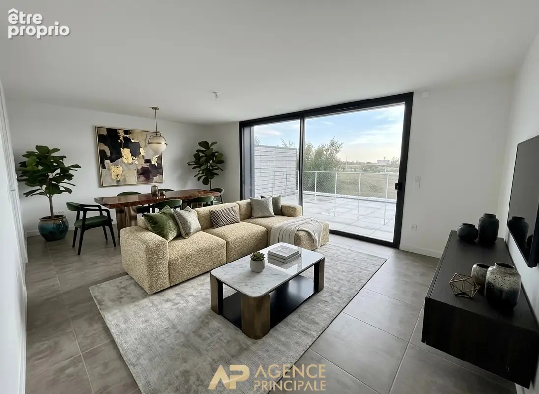 Appartement Type 4 / Terrasse / Parking / Cave - proche mer - La Rochelle - photo 2